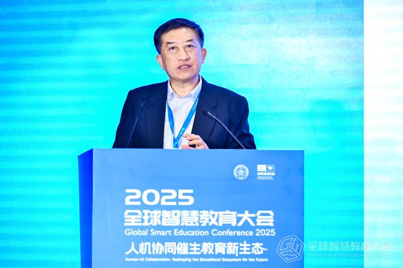 上海师范大学教授董玉琦