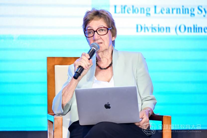 伦敦大学学院教授戴安娜·劳瑞拉德（Diana Laurillard）